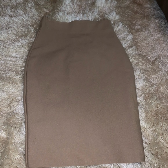 Shinestar bodycon skirt - Picture 3 of 6